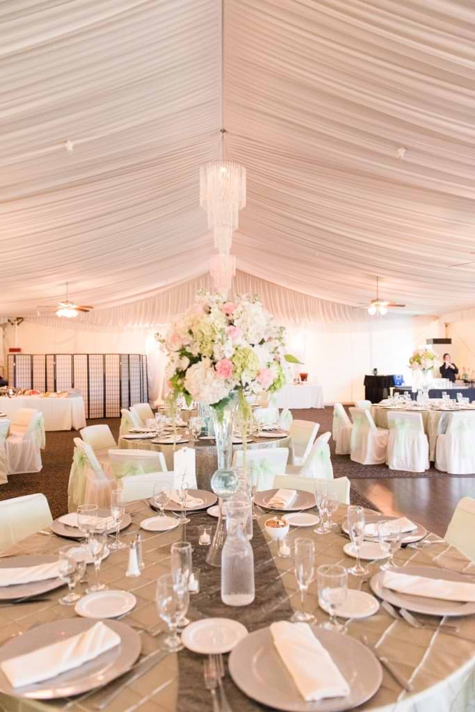 gorgeous romantic wedding table linens