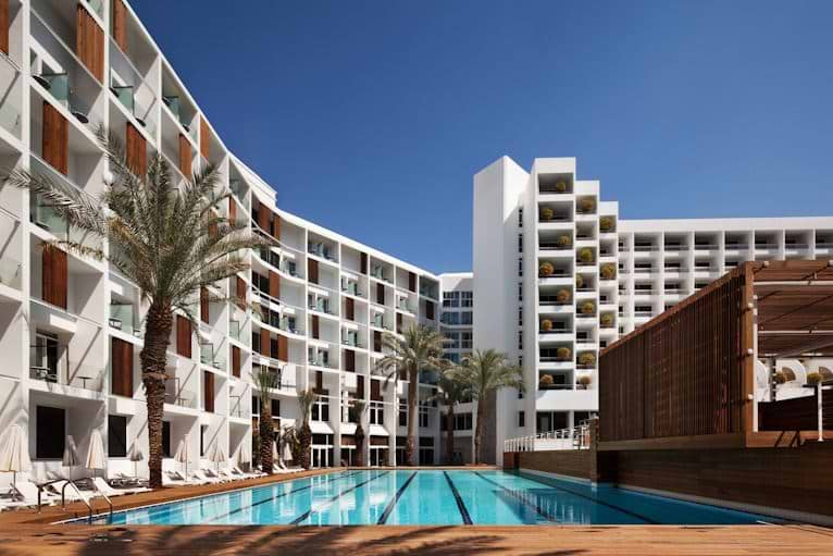 Stay Longer Third Night 50% Off Sport Club 17-20/9/26