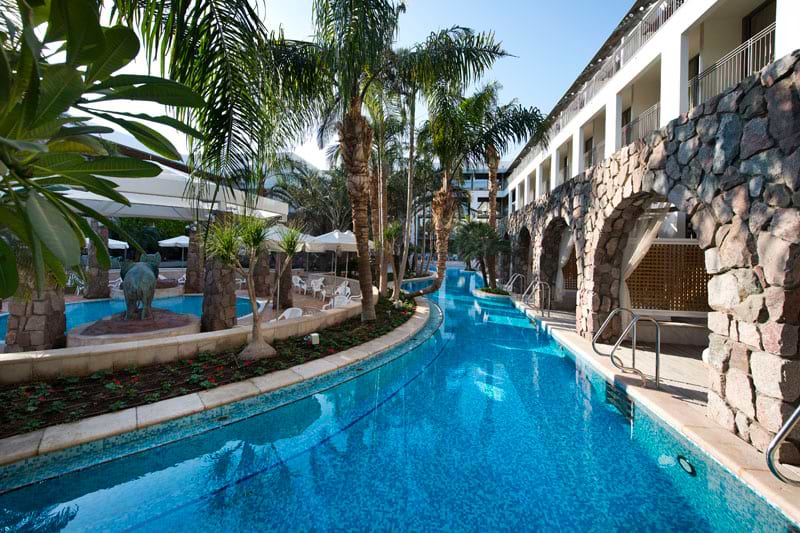 בריכה ישרוטל אגמים