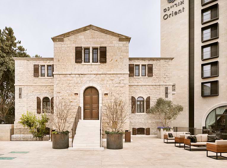  כניסה למלון אוריינט ירושלים