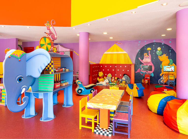 Playzone & Kiddos Club