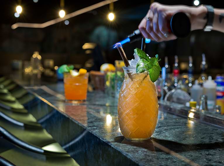 בר הג'אספר ישרוטל אגמים