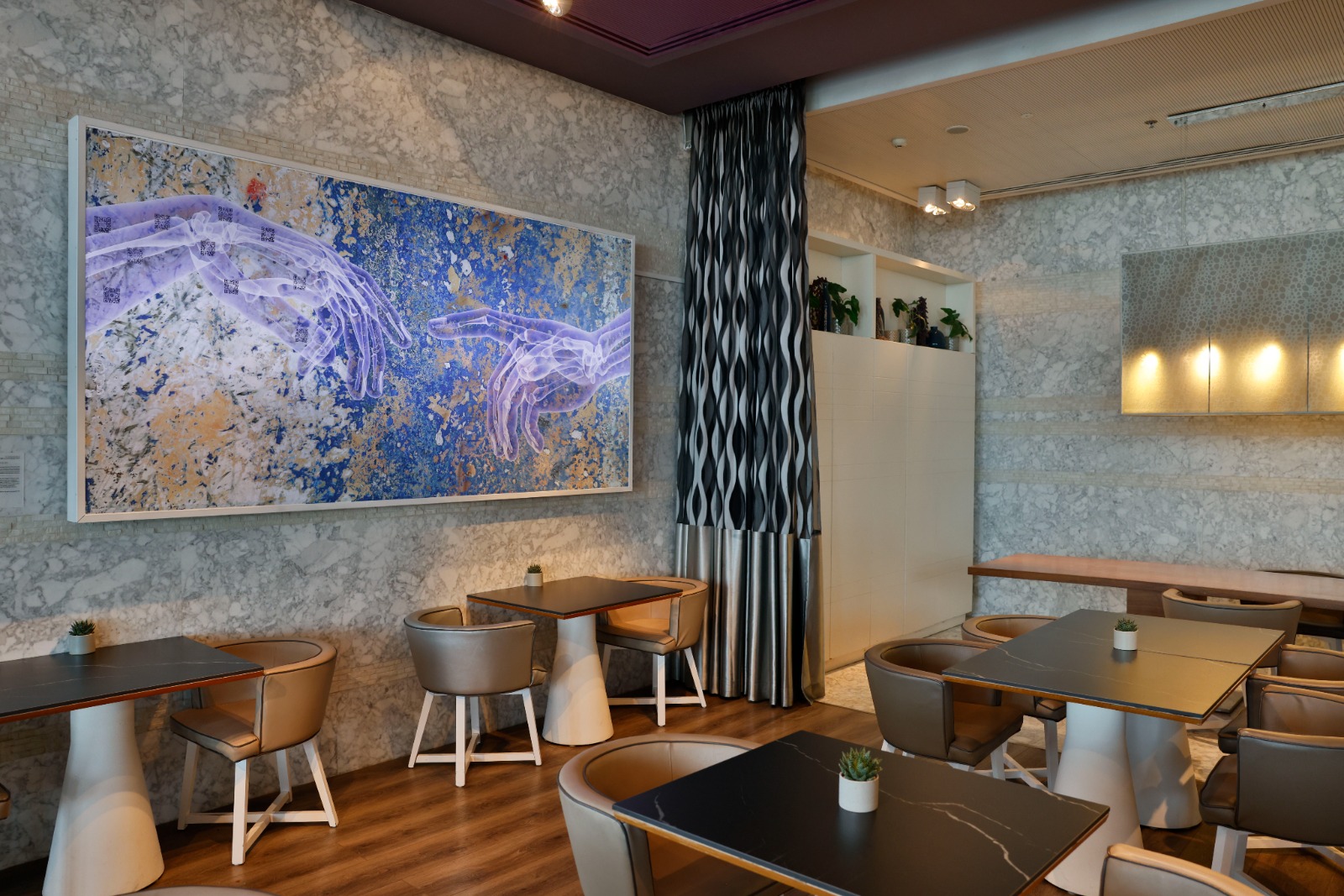 Искусство в Royal Beach Tel Aviv