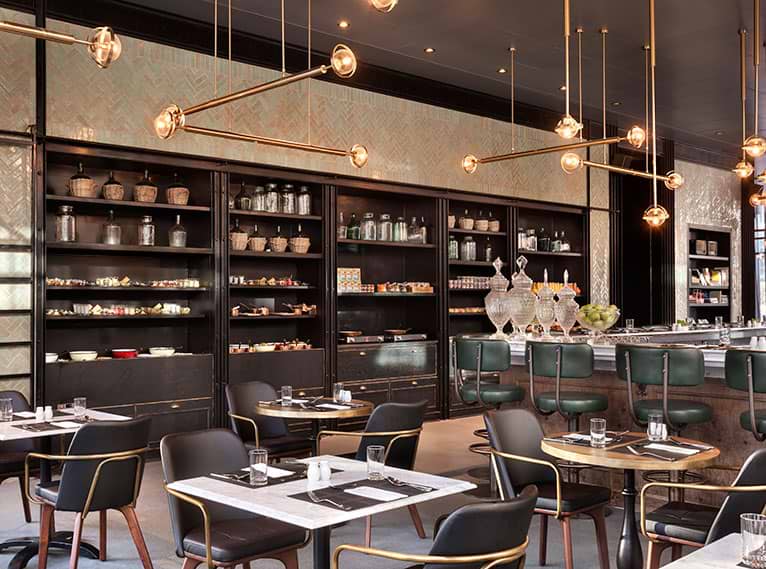 le petit-déjeuner a Isrotel Publica 