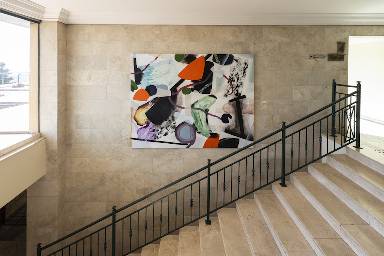 תערוכה: 'כמעוף הבַּז: הקו בין חומר לרעיון'