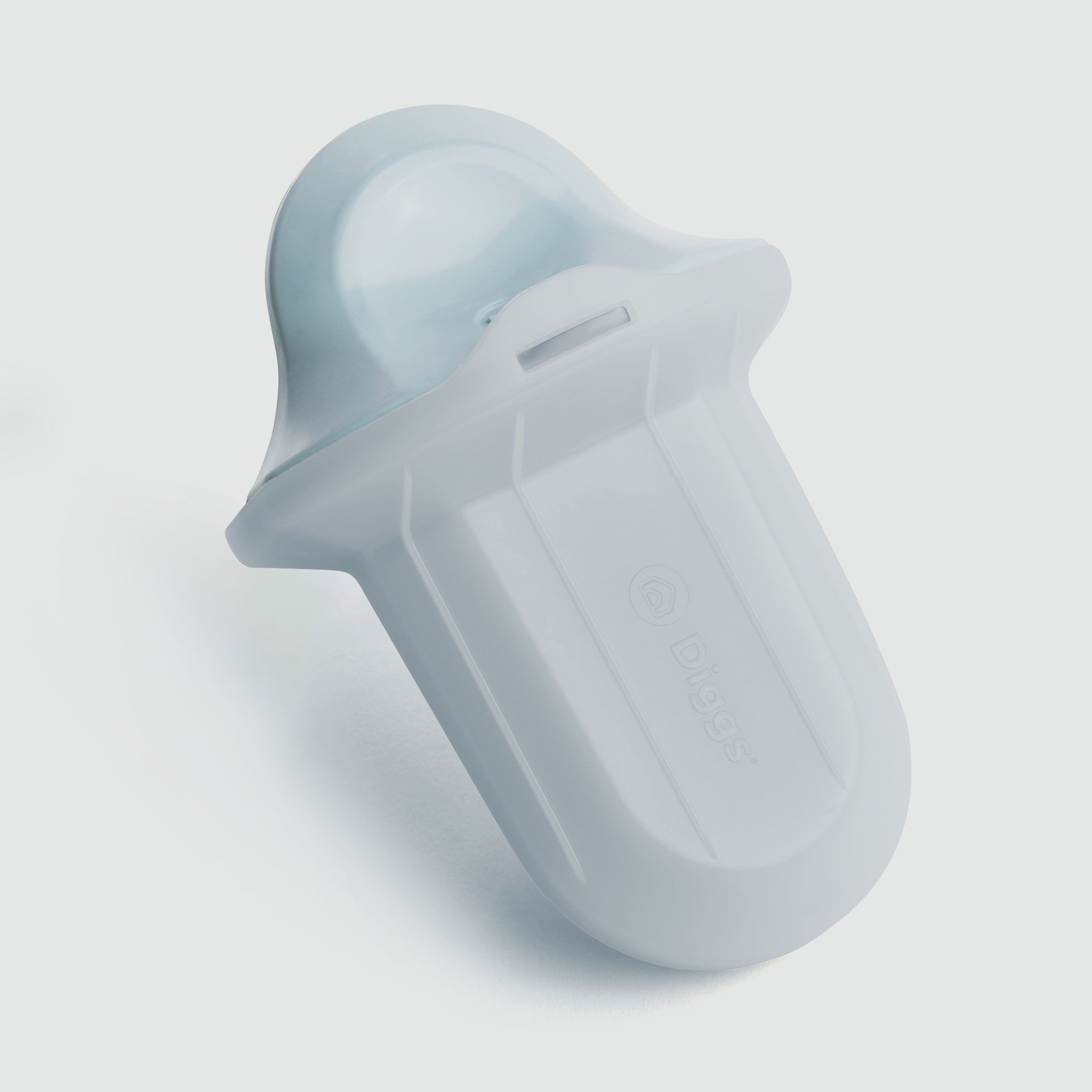  A close up of a Groov with its freezer shell 