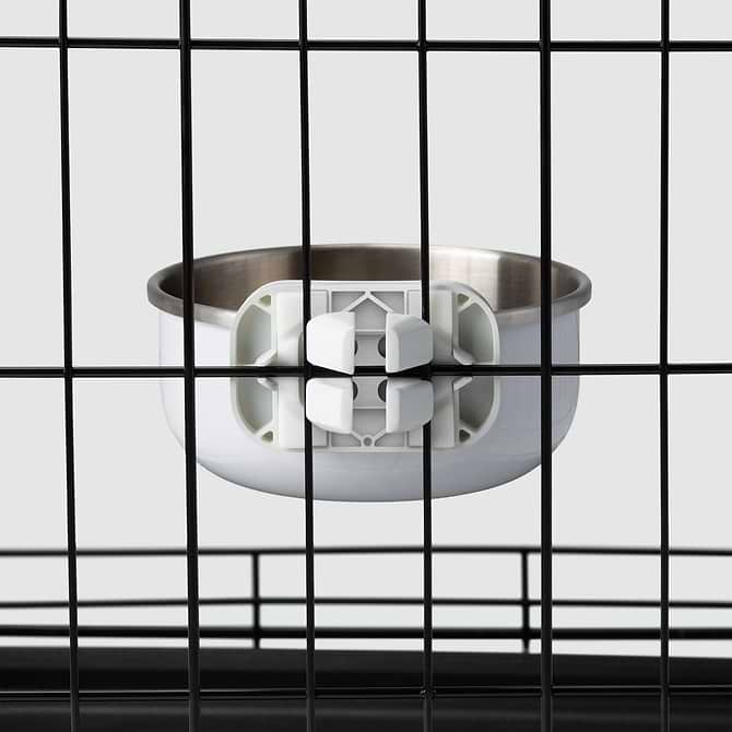 UCBA Wirecrate A Diggs bowl attached to a black standard crate