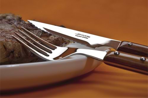 <a href="https://www.arcos.com/en_US/kitchen-sets/kitchen-knives"><span style="color: #ffffff;"><strong>Table Knives Set</strong></span></a>