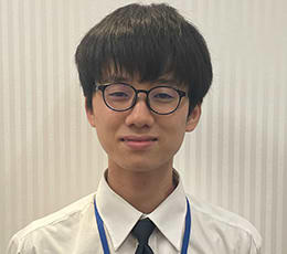 安達 先生