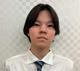 李 先生