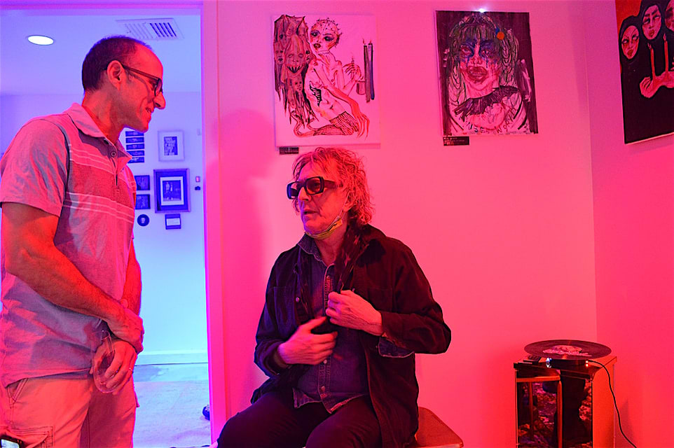 Legendary Photographer “Pops” Up at Papageorge’s Place