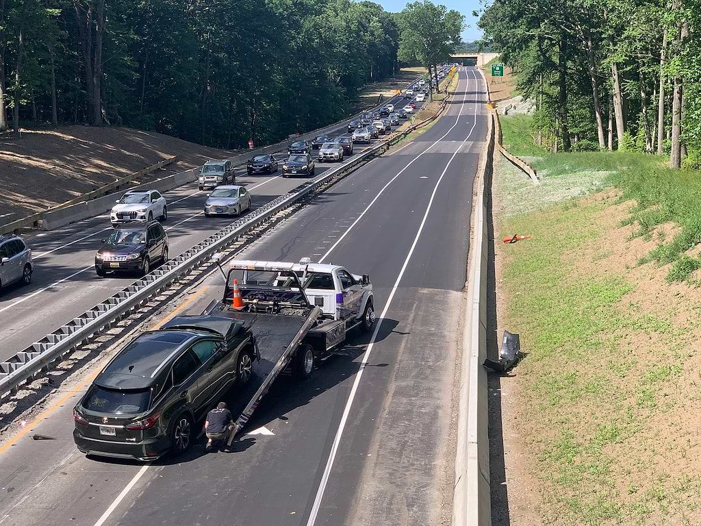 norwalk-accident-shuts-down-merritt-parkway-westport-journal