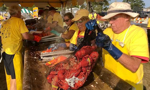 ‘Lobsterfest’ at Compo a succulent success
