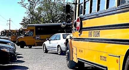 P&Z asked to extend ‘temporary’ bus parking at schools