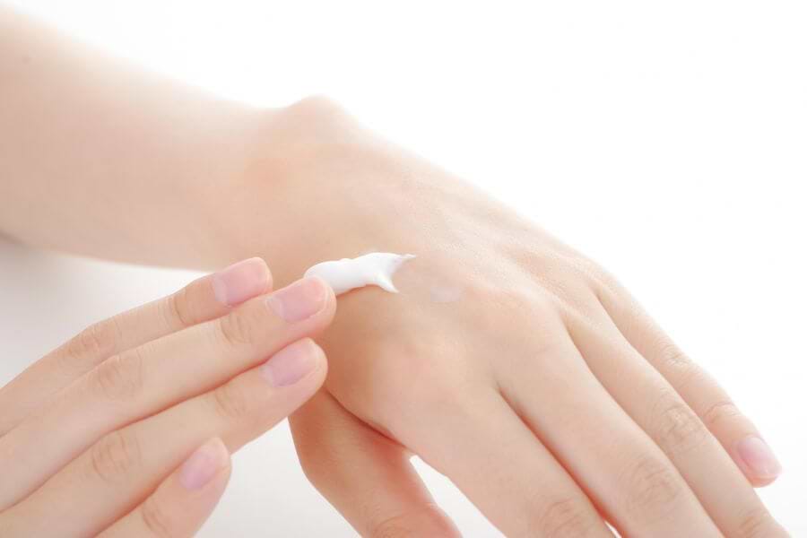 看護師のハンドクリームは成分で選ぶ