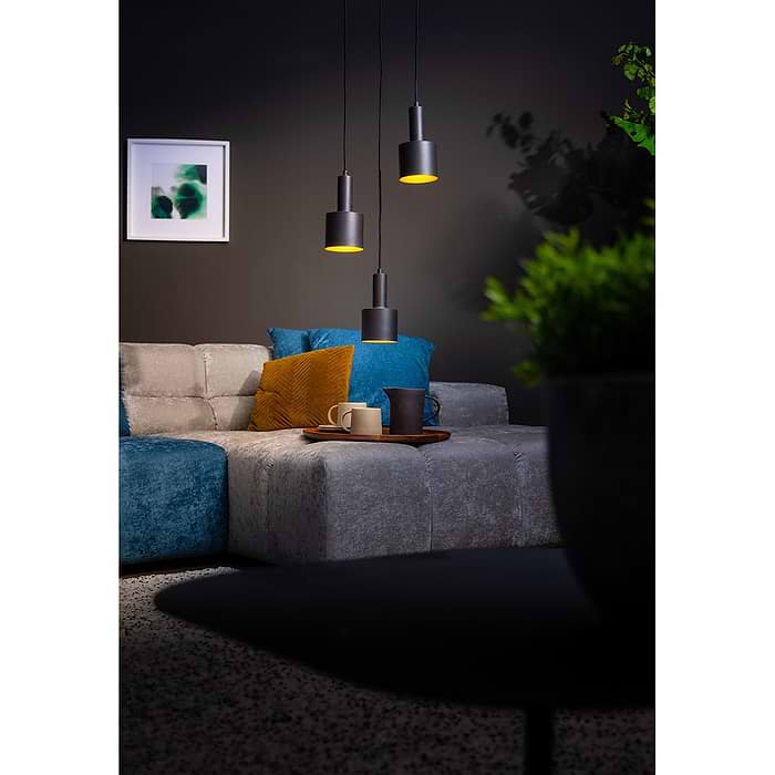 05-HL4392-30. Moderne zwarte hanglamp, drie lichts, drie zwarte kappen, Sledge, ETH, 05-HL4392-30. Expo Trading Holland, Webo Verlichting Showroom lampen online, lampen inspiratie Beuningen bij Nijmegen. Design mat zwarte hanglamp, drie kappen, drie lichts. Sfeervolle verlichting. Webo Verlichting showroom lampen online Beuningen bij Nijmegen. Lampen webshop.