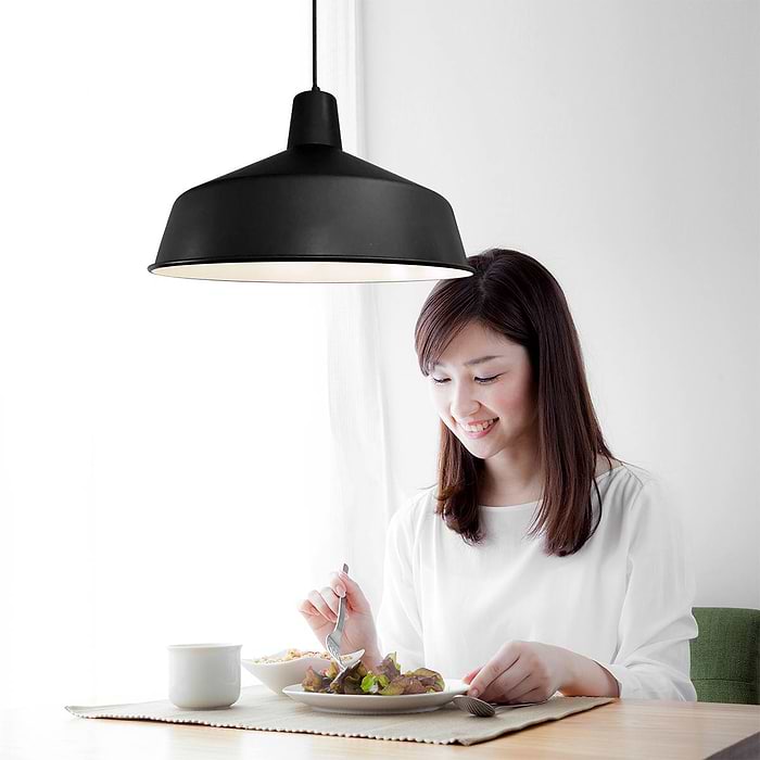 Stoere hanglamp mat zwart - binnenzijde wit - 1-lichts - 40 cm - Blackmoon - 1443ZW - Mexlite
