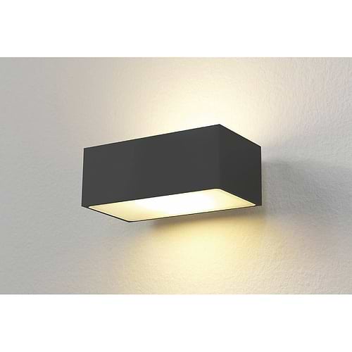 Buiten wandlamp of badkamer wandlamp - IP54 - zwart "Eindhoven" LED - ART DELIGHT. Dimbare LED buiten wandlamp of voor op de badkamer. De lamp is voorzien van twee geïntegreerde LED lichtbronnen en schijnt het licht naar boven en naar beneden langs de muur. De afmeting is lxbxh: 13x8 -2x5 cm. Het materiaal is aluminium en glas.  - WL EINDH100 ZW LED