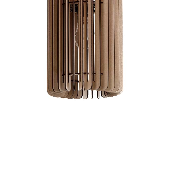 Houten hanglamp van Blij Design. Deze houten lamp Edge is 27 cm hoog en heeft een doorsnede van 19