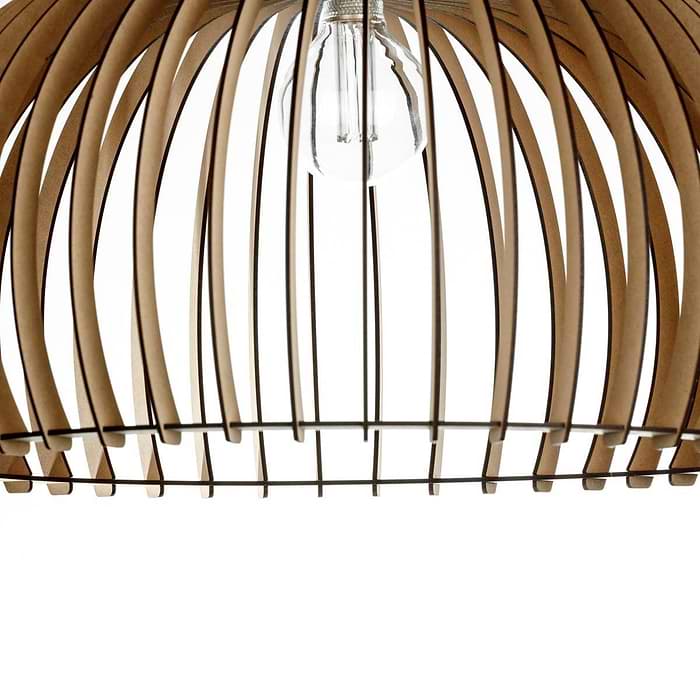 Houten hanglamp van Blij Design. Deze houten lamp Memphis heeft de volgende afmetingen: diameter 60 cm en hoogte 31