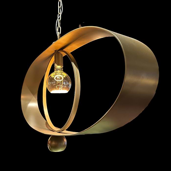 LB049/1+1OVL. De lamp heeft twee lichtpunten. Bovenin kan een sfeervolle Segula led lamp