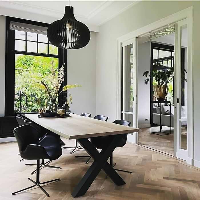Zwart hout