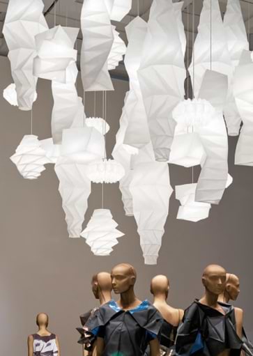 Projectverlichting Artimide. Verlichtingsarmaturen en lampen voor kantoren, schepen, winkels, horeca, musea, etc. Webo adviseert al meer dan 60 jaar architecten, bedrijven en instellingen bij de inrichting van zakelijke ruimtes.