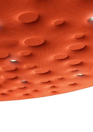 Projectverlichting, akoestiek verbeteren met een lamp. Deze akoestische lamp is van Artimide en leverbaar in verschillende kleuren en vormen. Verlichtingsarmaturen en lampen voor kantoren, schepen, winkels, horeca, musea, etc. Webo adviseert al meer dan 60 jaar architecten, bedrijven en instellingen bij de inrichting van zakelijke ruimtes.