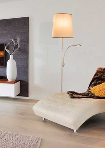 Vloerlamp met leesarm, LED, Hugo mat staal, cremekleurige kap, VL 1005 ST LED van Art Delight. Verkrijgbaar bij Webo Verlichting in Beuningen bij Nijmegen. Ook online verkrijgbaar in de Webo lampen online webshop