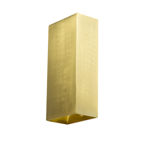 05-WL1330-01. Strakke messing wandlamp serie David van het merk ETH. Er kunnen twee GU10 LED spotjes in de wandlamp. De ene schijnt dan naar boven