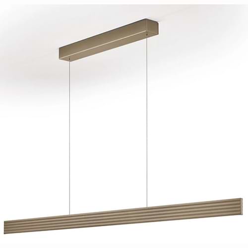 Moderne smalle design hanglamp, 51.507.34 , van de Duitse fabrikant Knapstein. Direct en indirecte verlichting. Boven en onder licht zijn apart van elkaar door twee gebaarbedieningen in- en uit te schakelen en te dimmen. De lichtkleur van het boven en van het onderlicht kan door twee gebaarbedieningen apart van elkaar ingesteld worden tussen 2.200 en 3.000 Kelvin. Geheugenfunctie. De lamp is traploos in hoogte verstelbaar, bereik 1000 mm. Geen zichtbare schroeven in de plafondplaat. Alle lampen van Knapstein zijn van zeer degelijke kwaliteit. Voor meer opties uit de serie: FARA-92, kunt u de zoekfunctie gebruiken op onze site. Dan ziet u welke andere opties er binnen de serie zijn. Kleur: brons. Aantal lichtpunten: 1. Lichtbron: inclusief. Breedte in mm: 75. Lengte/diepte in mm: 920.