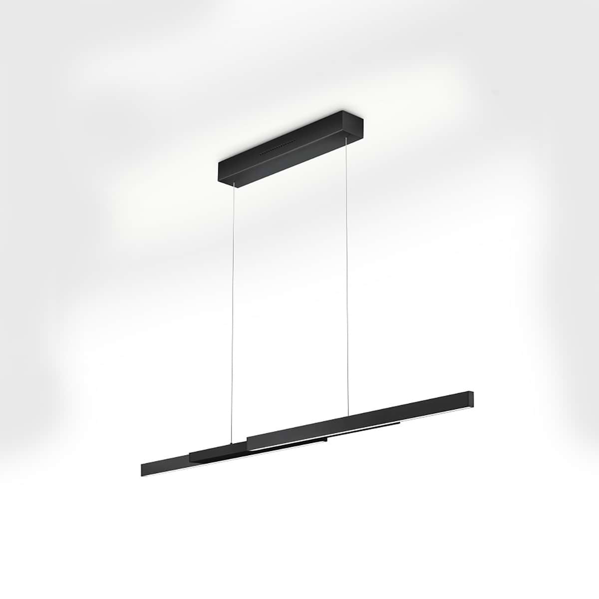 Moderne smalle design hanglamp, 51.492.07, van de Duitse fabrikant Knapstein. Directe en indirecte verlichting. Het boven en beneden licht is door twee gebaarbedieningen apart van elkaar in- en uit te schakelen en te dimmen. Geheugenfunctie. In hoogte verstelbaar, traploos. De lengte van de lamp is variabel in te stellen! Zonder zichtbare schroeven aan het plafond op te hangen. Alle lampen van Knapstein zijn van zeer degelijke kwaliteit. Voor meer opties uit de serie: LARA-L205, kunt u de zoekfunctie gebruiken op onze site. Dan ziet u welke andere opties er binnen de serie zijn. Kleur: zwart. Aantal lichtpunten: 2. Lichtbron: inclusief. Breedte in mm: 75. Lengte/diepte in mm: 1074-2050.