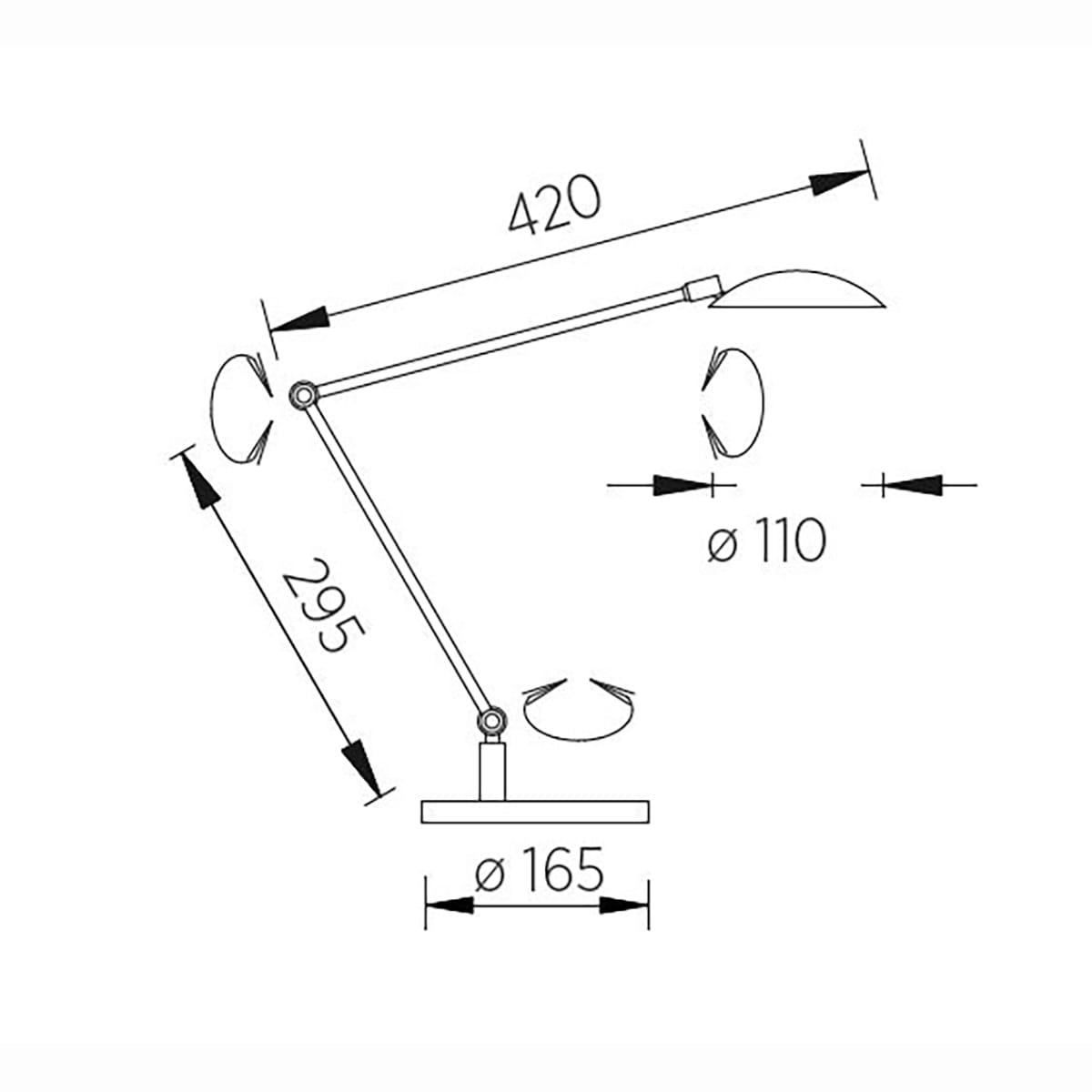 Bureaulamp, leeslamp, 61.625.05, van de Duitse fabrikant Knapstein. Met gebaarbediening op de lamp voor het in- en uitschakelen en traploos dimmen van de lamp. Draai- en kiepbaar. De lamp is naar de zijkant tot 600 mm uit te trekken. Alle lampen van Knapstein zijn van zeer degelijke kwaliteit. Voor meer opties uit de serie: ILSA-T, kunt u de zoekfunctie gebruiken op onze site. Dan ziet u welke andere opties er binnen de serie zijn. Kleur: nikkel mat. Aantal lichtpunten: 1. Lichtbron: inclusief. Breedte in mm: 165. Lengte/diepte in mm: 600.