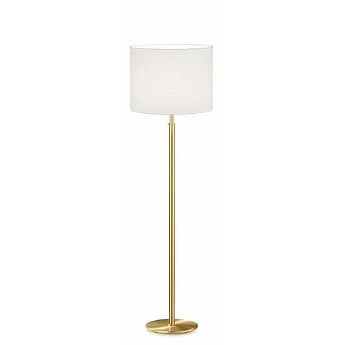 Moderne vloerlamp, 41.850.03-11*, van de Duitse fabrikant Knapstein. Met voetschakelaar. Alle lampen van Knapstein zijn van zeer degelijke kwaliteit. Voor meer opties uit de serie: LENI, kunt u de zoekfunctie gebruiken op onze site. Dan ziet u welke andere opties er binnen de serie zijn. Kleur: messing mat. Lampenkap Chintz wit binnen- en buitenzijde. Aantal lichtpunten: 1. Lichtbron: exclusief. Breedte in mm: 350. Lengte/diepte in mm: 350.