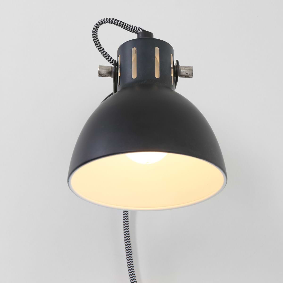 Industriële wandlamp - leeslamp - bedlamp - wandspot - 1-lichts Reflector MEXLITE - 7647ZW - Wandlamp - Mexlite- Dominique - Trendy - Industrieel - Zwart - Mat zwart - Metaal