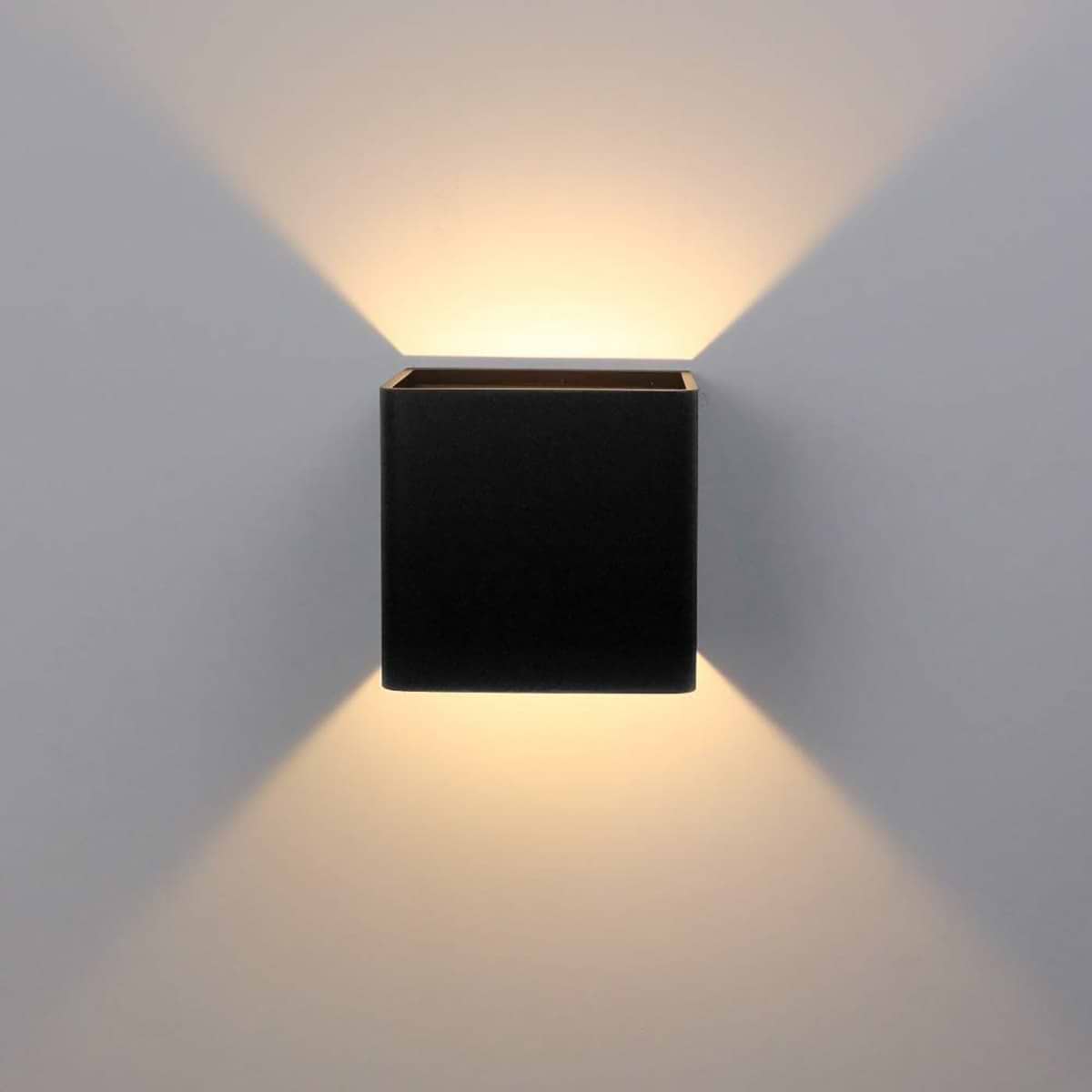 Wandlamp Stretto - mat zwart - vierkant 10 cm - up en down verlichting - geïntegreerde LED lichtbron - 2700K - 6W - dimbaar - HIGH LIGHT