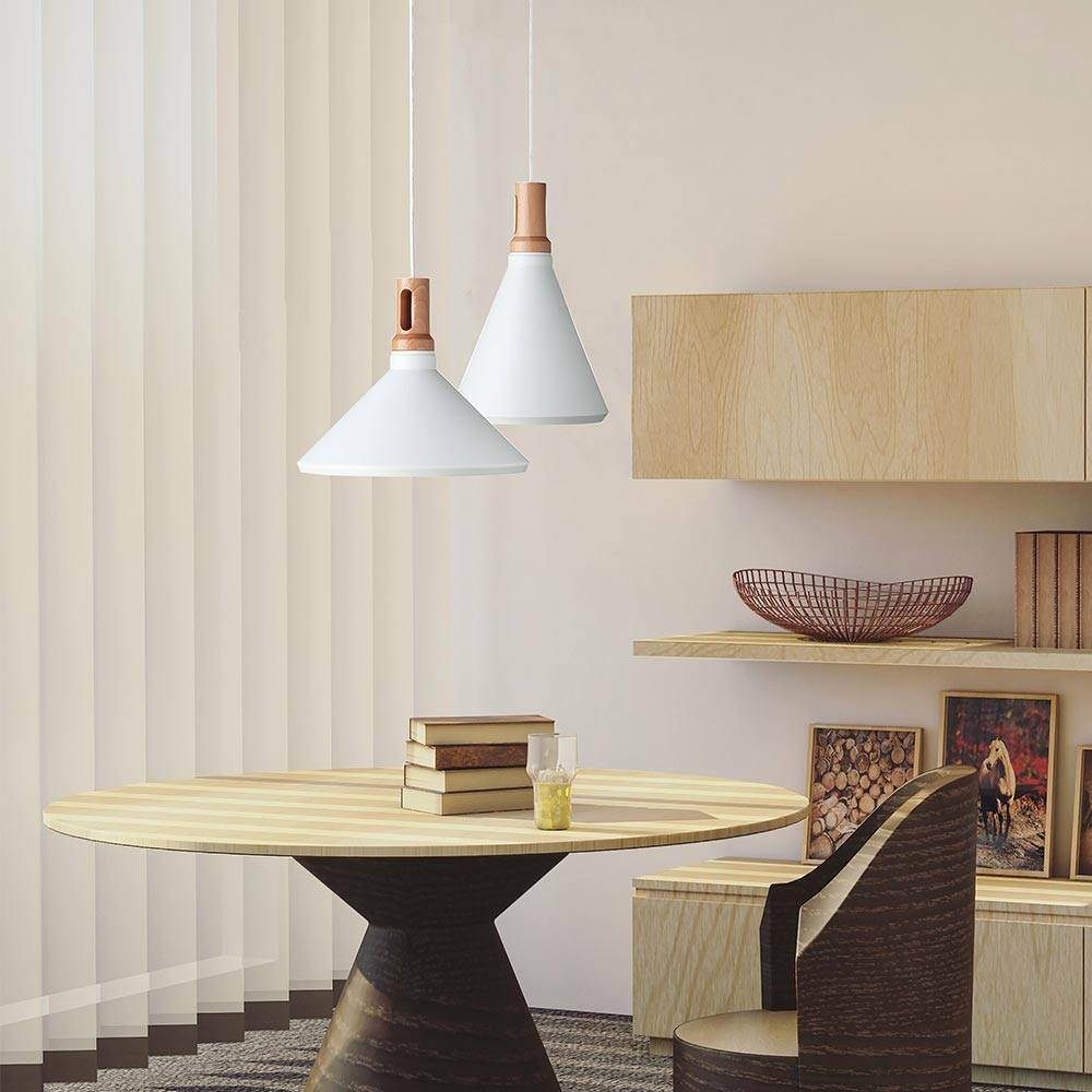 Hanglamp wit 1-lichts "Cornet" ART DELIGHT - HL 1999 WI. Stijlvolle hanglamp ook in zwart verkrijgbaar bij Webo Verlichting in Beuningen bij Nijmegen. Bezoek de grootste verlichtingsshowroom van Nederland of koop online in de Webo lampen webshop.