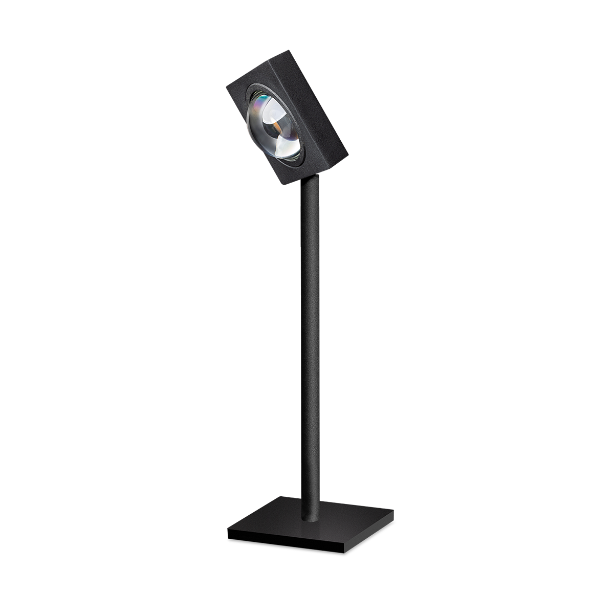 05-TL3374-30. Tafellamp Jake. Een verstelbare stoere zwarte tafellamp waarmee je ergens een mooi lichtspot op kunt richten. In de serie Jake van het merk ETH bevindt zich ook een vloerlamp. Zoek naar 'Jake' in het zoekveld op onze website.
