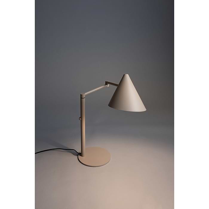 1-lichts - ETH. De hoogte van de lamp is 40 cm. De serie Marvis van het merk ETH bevat een tafellamp