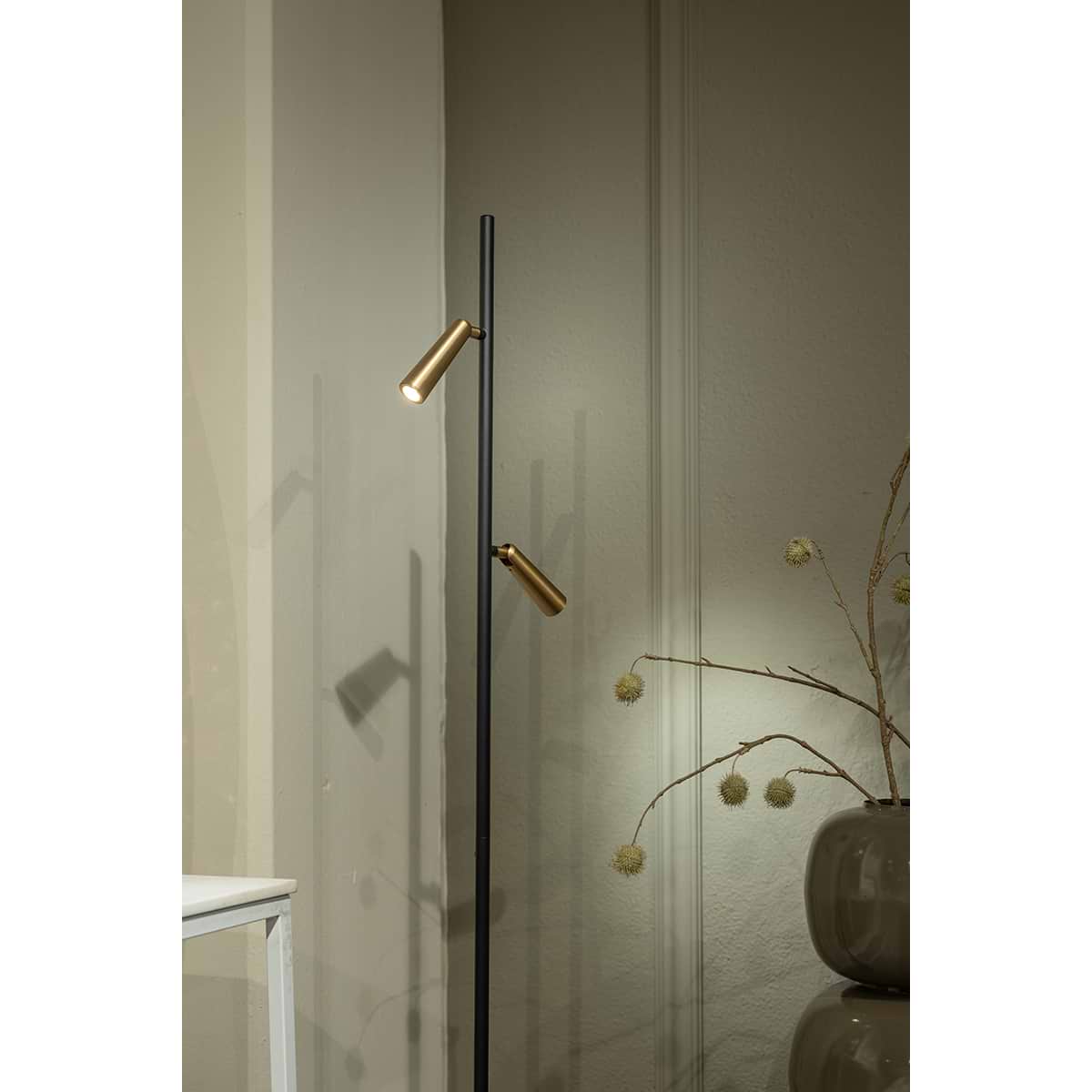 05-SP2181-3004. Moderne plafondlamp met twee spots