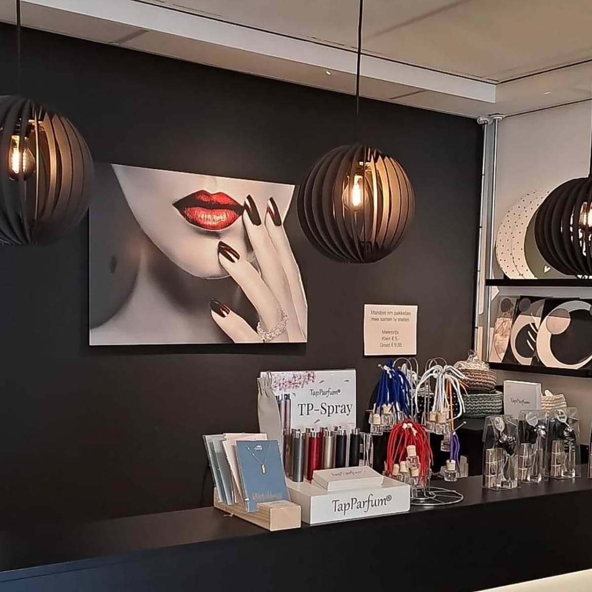 BLIJ DESIGN