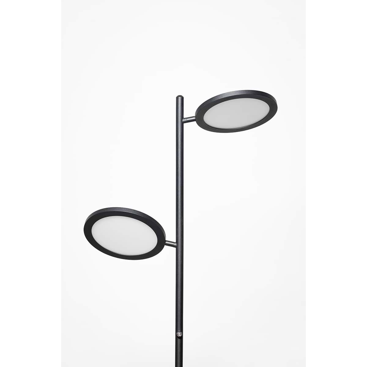 Mooie moderne mat zwarte vloerlamp met 2 lichtbronnen. Serie Felson van ETH