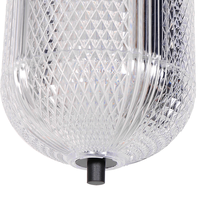 Kap van 3840ZW Mexlite hanglamp. Maak kennis met de hanglamp Geripu 3840ZW met één lichtbron. Deze lamp heeft een kunststof behuizing van 15 cm in diameter en een geribbeld design. De ingebouwde 8 watt ledmodule biedt warm licht met een kleurtemperatuur van 2700 Kelvin en een lichtopbrengst van 700 lumen. De lamp is niet dimbaar. Door de unieke structuur van het kunststof ontstaat een bijzonder lichtspel, waardoor deze lamp een echte eyecatcher is in elk interieur