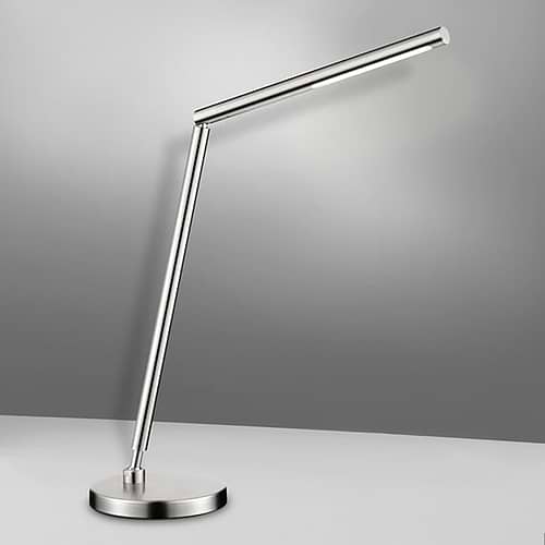 Bureaulamp, leeslamp, 61.627.06, van de Duitse fabrikant Knapstein. Met gebaarbediening op de lamp voor het in- en uitschakelen en traploos dimmen van de lamp. Draai- en kiepbaar. De lamp is naar de zijkant tot 550 mm uit te trekken. Alle lampen van Knapstein zijn van zeer degelijke kwaliteit. Voor meer opties uit de serie: DINA-T, kunt u de zoekfunctie gebruiken op onze site. Dan ziet u welke andere opties er binnen de serie zijn. Kleur: chrome. Aantal lichtpunten: 1. Lichtbron: inclusief. Breedte in mm: 165. Lengte/diepte in mm: 650.
