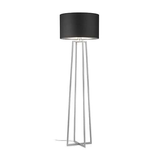 Moderne vloerlamp, 41.976.05-11*, van de Duitse fabrikant Knapstein. Met voetdimmer. Alle lampen van Knapstein zijn van zeer degelijke kwaliteit. Voor meer opties uit de serie: GITA, kunt u de zoekfunctie gebruiken op onze site. Dan ziet u welke andere opties er binnen de serie zijn. Kleur: nikkel mat. Lampenkap Chintz buitenzijde zwart, binnenzijde zilver. Aantal lichtpunten: 1. Lichtbron: exclusief. Breedte in mm: 500. Lengte/diepte in mm: 500.