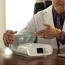 Kit CPAP Automático DreamStation com Umidificador e Máscara Nasal AirTouch N20 Feminina