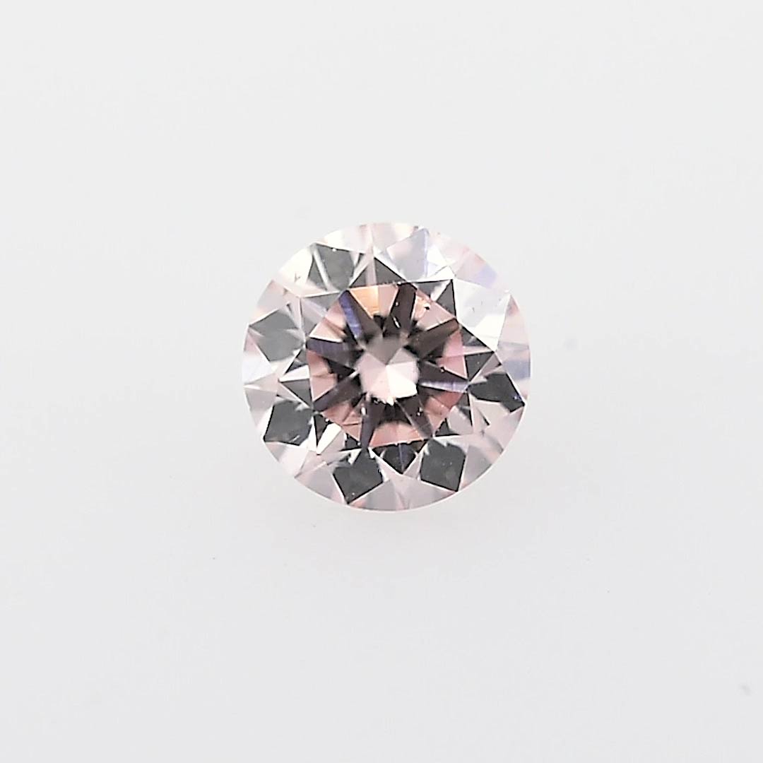 0.16 carat, Fancy Light Pink Diamond, PC1, Round Shape, SI1 