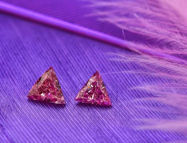 Pink Diamond Necklaces – Rare Colors