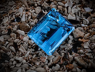 What is Santa Maria Aquamarine Gemstone? 