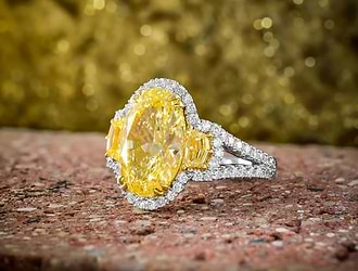 $250k Lorraine Schwartz Ring Recovered | Leibish